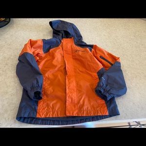 GUC Columbia raincoat/windbreaker